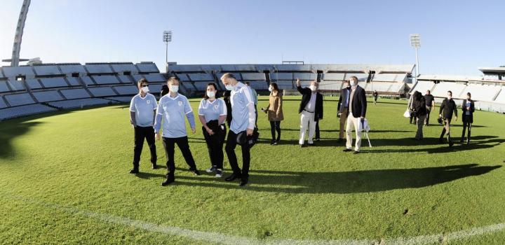 Delegación israelí - Visita estadio Centenario