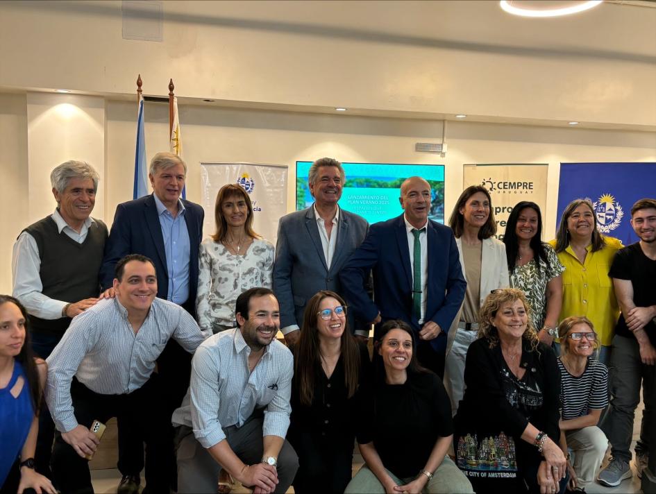 Senade, Medio Ambiente y CEMPRE se comprometen con el medio ambiente Senade, Medio Ambiente y CEMPRE se comprometen con le cuidado medio ambiental