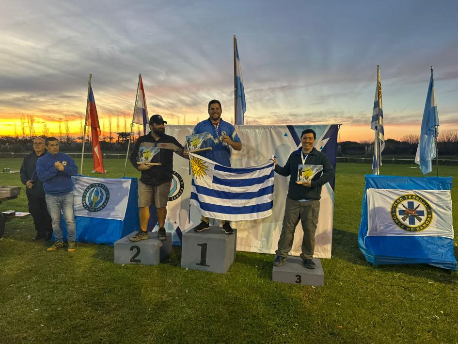 Enrique Larrañaga en el Torneo de Lomas de Zamora Enrique Larrañaga en el Torneo de Lomas de Zamora