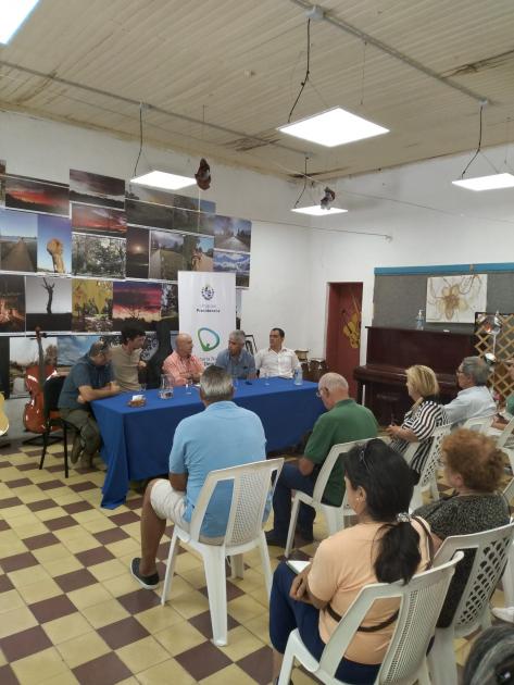 Conferencia de prensa en Cerrillos