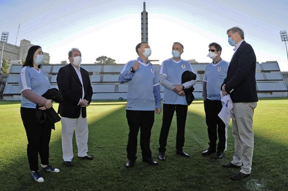 Delegación israelí - Visita estadio Centenario