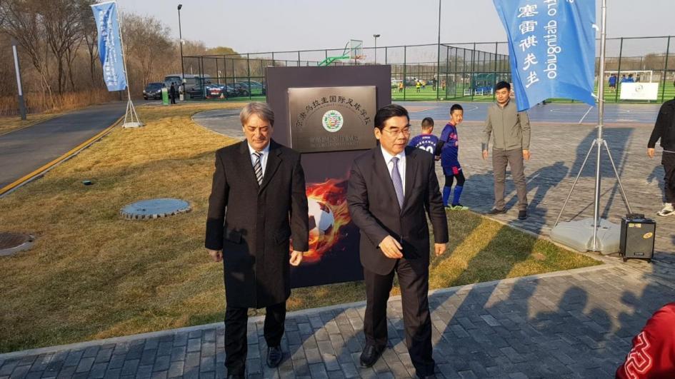 Inauguración de canchas en China Inauguración de canchas en China