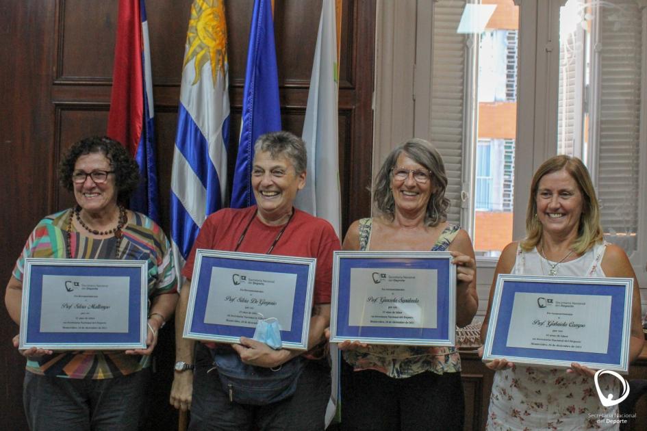 Reconocimiento a Inspectoras Reconocimiento a Inspectoras