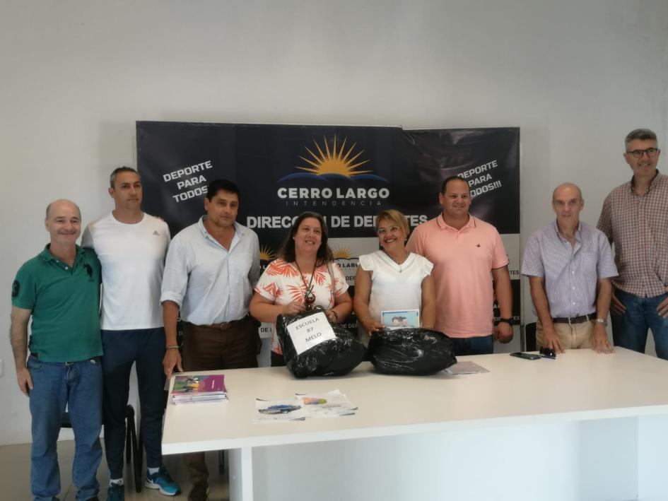 El Subsecretario Enrique Belo recorrió Lavalleja, 33 y Cerro Largo en su primera salida al interior El Subsecretario Enrique Belo recorrió Lavalleja, 33 y Cerro Largo en su primera salida al interior