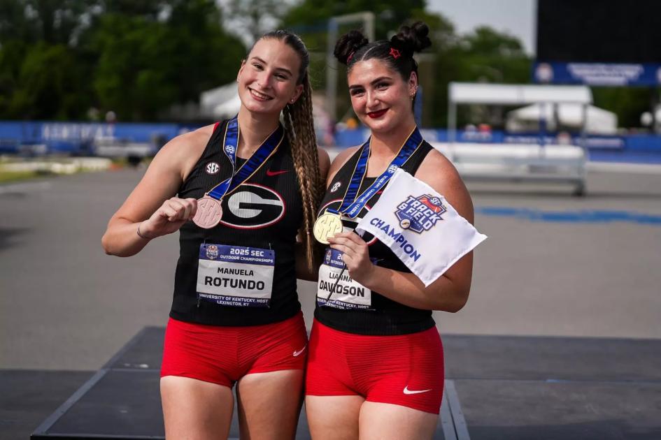 Manuela Rotundo con la medalla de bronce Manuela Rotundo con la medalla de bronce