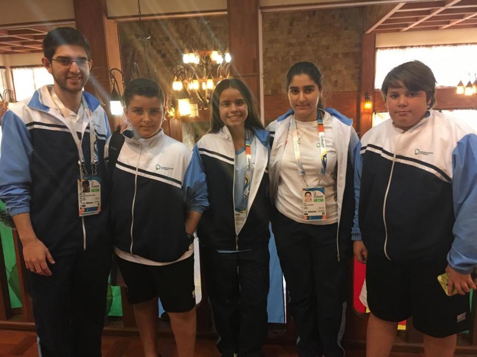 Jóvenes deportistas Jóvenes deportistas