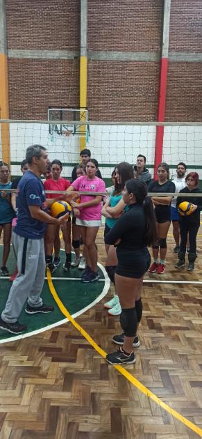 Práctica de Voley en Rivera Práctica de Voleybol en Rivera