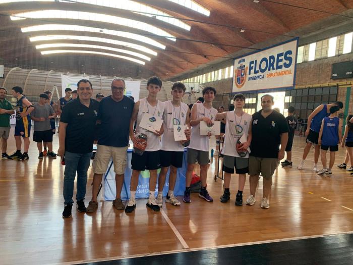 Básket 3x3 U16 en Flores Básket 3x3 U16 en Flores