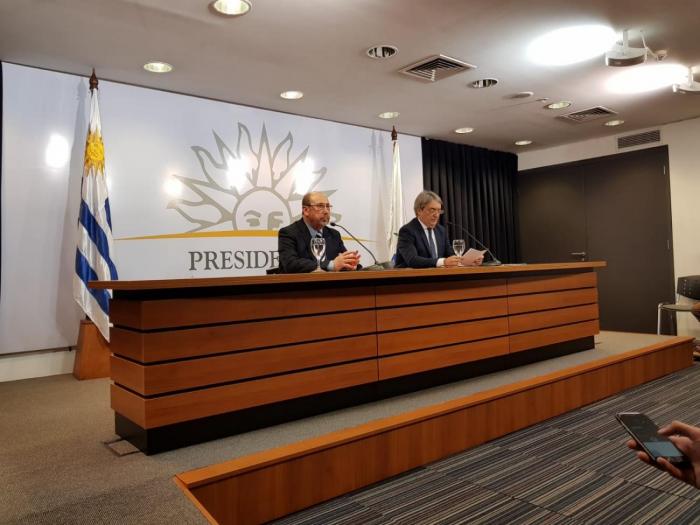 Fernando Cáceres en conferencia de prensa sobre la AUF