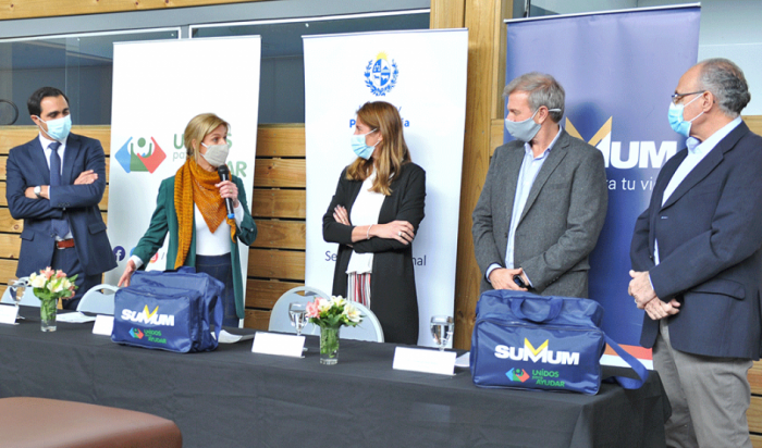 Entrega de donación de 200 botiquines de primeros auxilios a Plazas de Deporte de todo el país Entrega de donación de 200 botiquines de primeros auxilios a Plazas de Deporte de todo el país