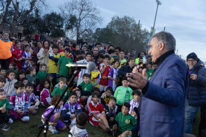 Inauguración de la cancha de la Liga de José Pedro Varela