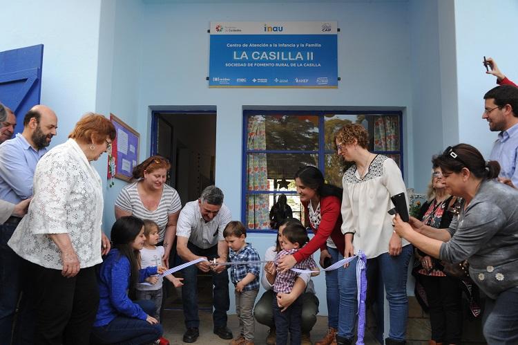 Inaguración y corte de cinta CAIF La Casilla