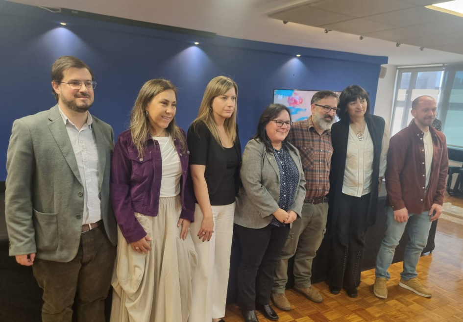 autoridades que presentaron el curso