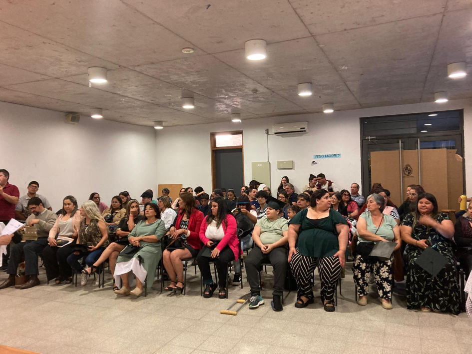 Ceremonia de entrega de certificados en Pando