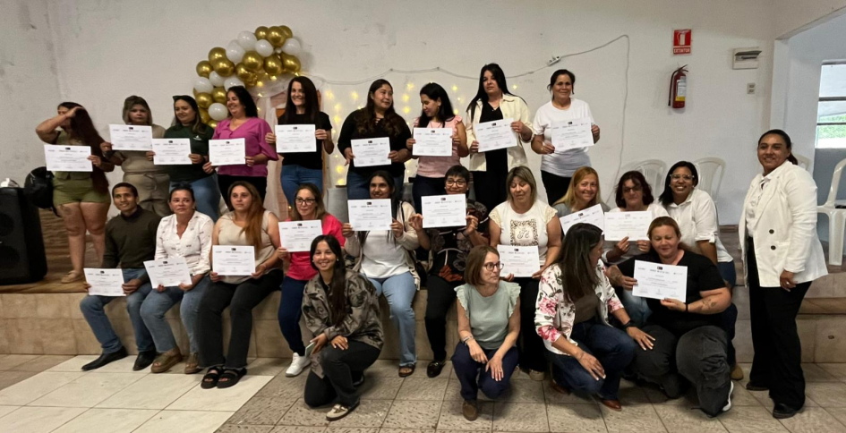Ceremonia de entrega de certificados en Santa Clara de Olimar