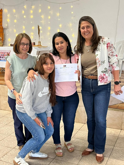 Ceremonia de entrega de certificados en Santa Clara de Olimar