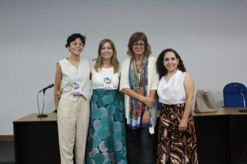 Uruguay presente en Congreso ALAS 2026 Valentina Perrotta y otras participantes del congreso