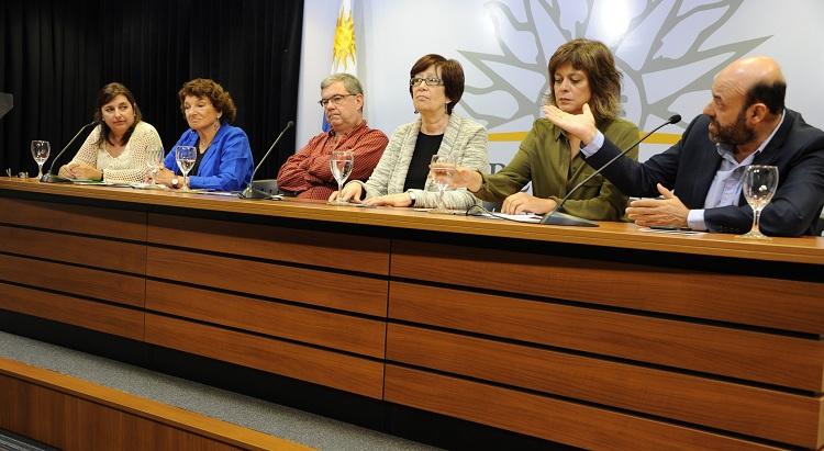 Conferencia de prensa del Comité Consultivo de Cuidados en Sala de prensa de Presidencia de la República.