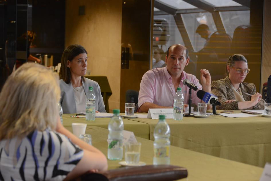 Junta Nacional de Cuidados Florencia Krall y Martín Lema en la Junta Nacional de Cuidados