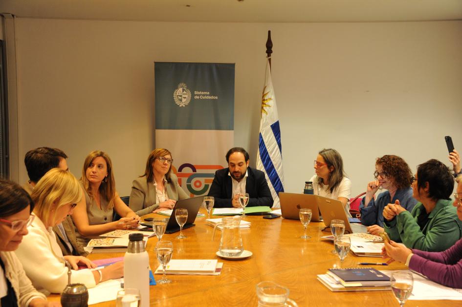 Autoridades de la Junta en la reunión Autoridades de la Junta en la reunión