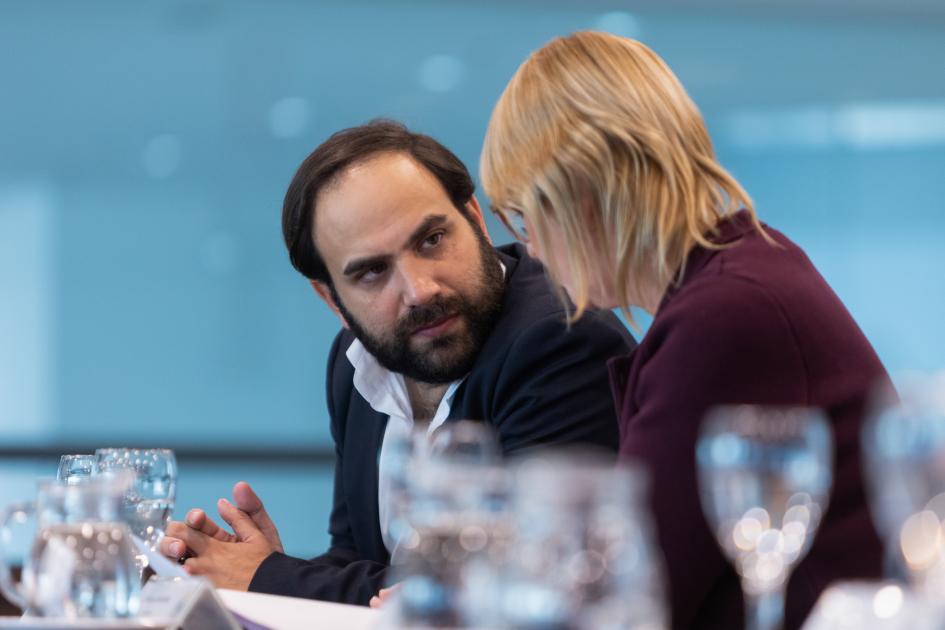 Ministro Civila en diálogo con la ministra Lustemberg Ministro Civila en diálogo con la ministra Lustemberg