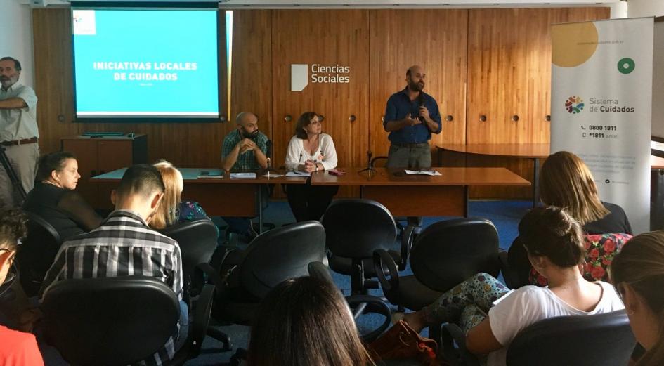 Lanzamiento iniciativas locales de cuidados 2018 Lanzamiento iniciativas locales de cuidados 2018