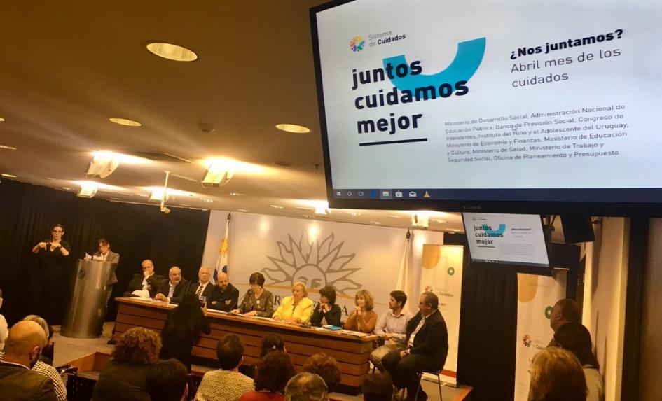 Panel de apertura mes de los cuidados 2018 Panel de apertura mes de los cuidados 2018
