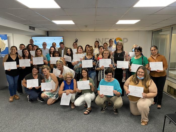 Entrega de diplomas curso atención dependencia