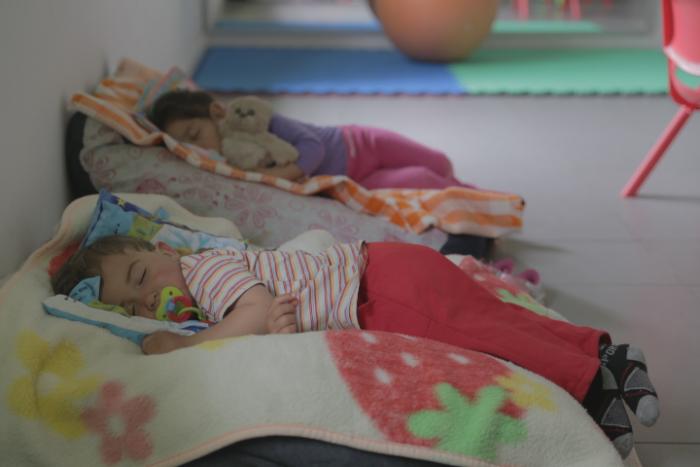 Bebés durmiendo en CAIF