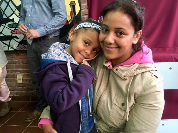 Antonela puede cursar el liceo mientras su hija asiste a un centro de hijos de estudiantes