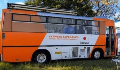 Rivera: bus Esperanza como vacunatorio