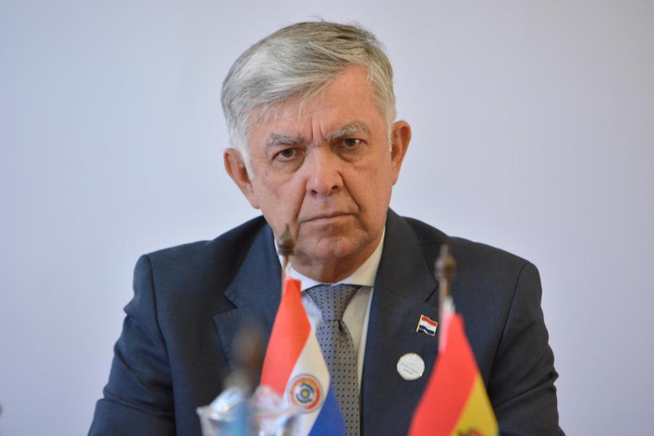 Sr. Arsenio Zárate, Ministro Sec. Ejecutivo de la Secretaría de Emergencia Nacional de Paraguay Sr. Arsenio Zárate, Ministro Sec. Ejecutivo de la Secretaría de Emergencia Nacional de Paraguay