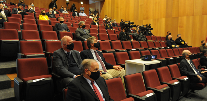 Público presente en el Auditorio del Edificio Anexo a la Torre Ejecutiva en el lanzamiento de la Tercera Edición de la Semana de la Reducción de Riesgos 2020