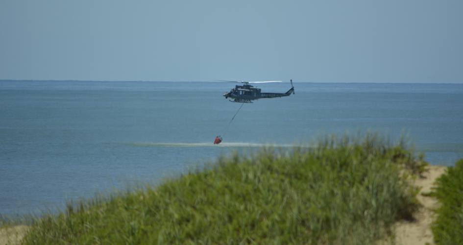 Helicóptero de Armada Nacional en ejercicio final