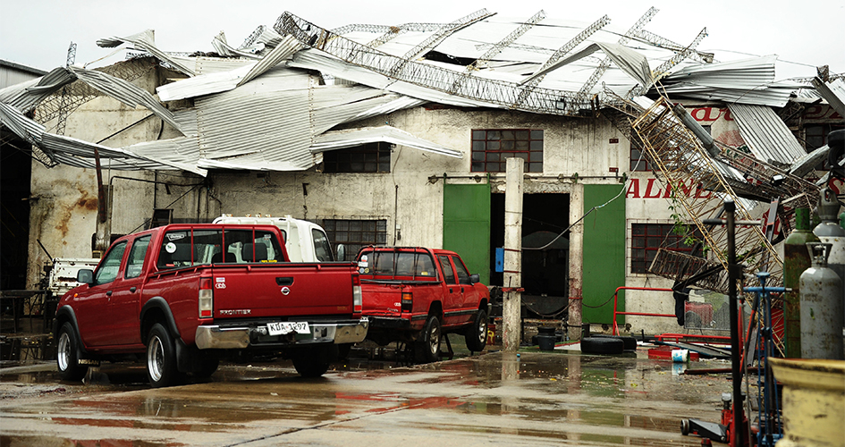 Fuente: Presidencia - Tornado en la ciudad de Dolores 15 de abril de 2016 Tornado en la ciudad de Dolores 15 de abril de 2016