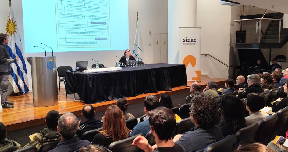 Exposición conceptual Ciclo sobre riesgos e impactos