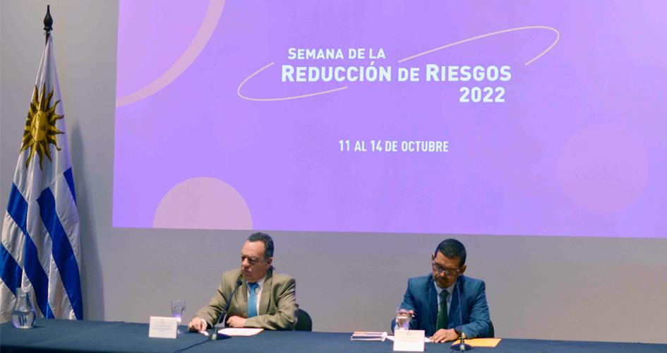 Sergio Rico y Raúl Salazar dando apertura a la Semana de la Reducción de Riesgos 2022 Sergio Rico y Raúl Salazar dando apertura a la Semana de la Reducción de Riesgos 2022