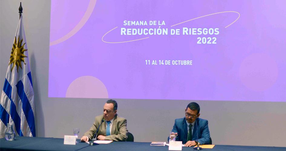 Sergio Rico y Raúl Salazar dando apertura a la Semana de la Reducción de Riesgos 2022