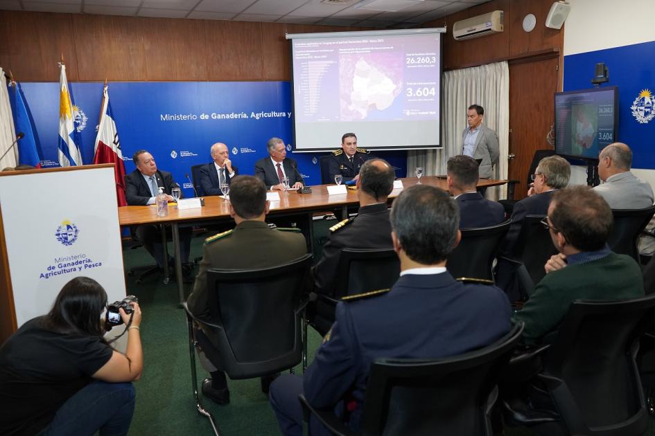 Conferencia de prensa para presentar el balance de la temporada en la sede del MGAP