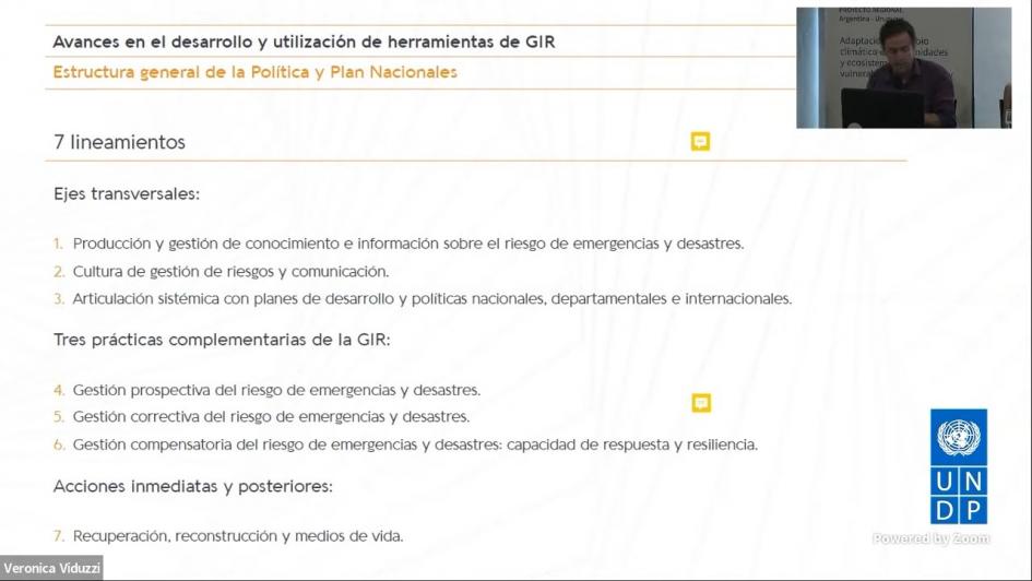 Responsable de Planificación Mag. Walter Morroni presentando algunas herramientas de GIR del Sinae