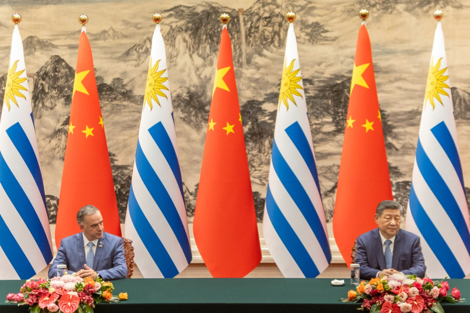 Misión Oficial de autoridades de Uruguay a China