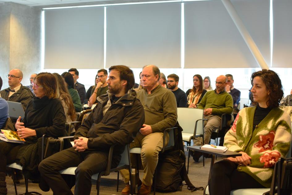 Asistentes a la Primera reunión del Comité Nacional de la Academia Copernicus Uruguay Asistentes a la Primera reunión del Comité Nacional de la Academia Copernicus Uruguay