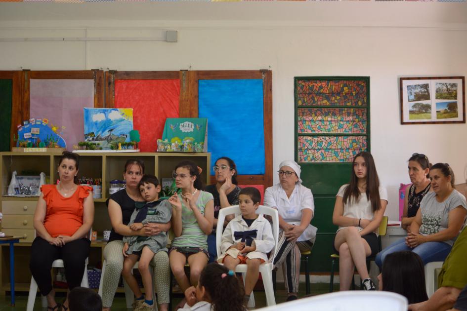Taller de sensibilización sobre GIR en Escuela N° 127 (Paraje MANANTIALES)