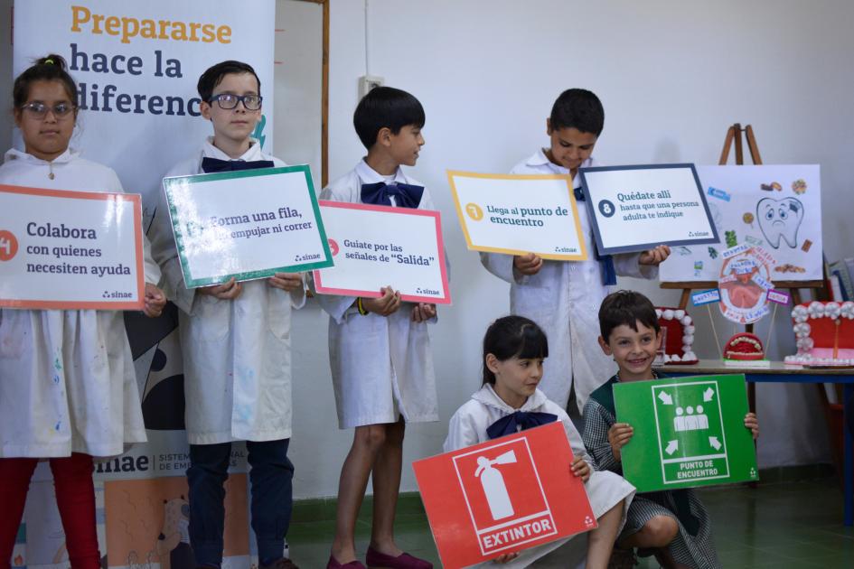 Taller de sensibilización sobre GIR en Escuela N° 127 (Paraje MANANTIALES)