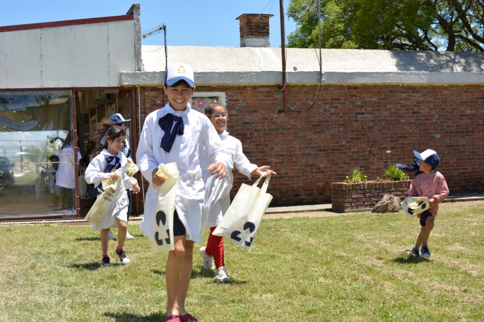 Taller de sensibilización sobre GIR en Escuela N° 127 (Paraje MANANTIALES)