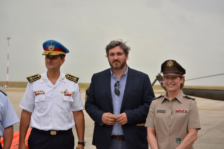 Crio. Gral. Richard Barbosa, Santiago Caramés y Gral. Laura Richardson Crio. Gral. Richard Barbosa, Santiago Caramés y Gral. Laura Richardson