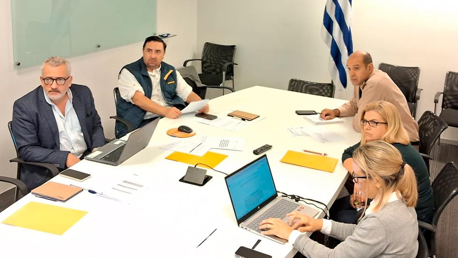 Integrantes de la Dirección Nacional de Emergencias Integrantes de la Dirección Nacional de Emergencias