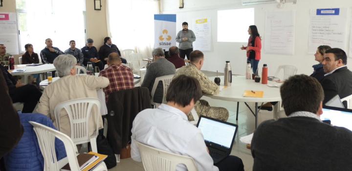 Capacitación municipios personas en la capacitación