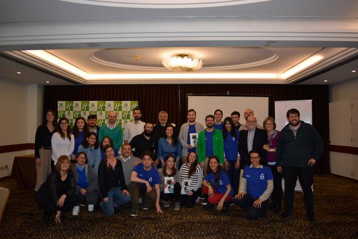 Cierre de la Hackathon Sinae con todos los equipos premiados Cierre de la Hackathon Sinae con todos los equipos premiados