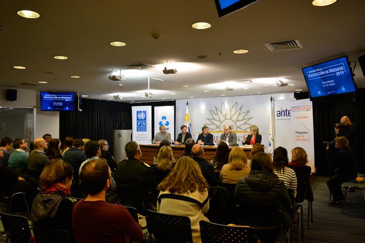 Presentación del MIRA (Monitor Integral de Riesgos y Afectaciones) y su nueva app Presentación del MIRA (Monitor Integral de Riesgos y Afectaciones) y su nueva app